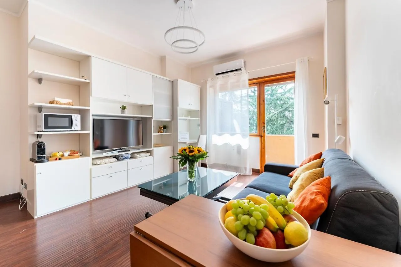 Eashome Eur Mostacciano Bilocale Adiacente Ifo Рим