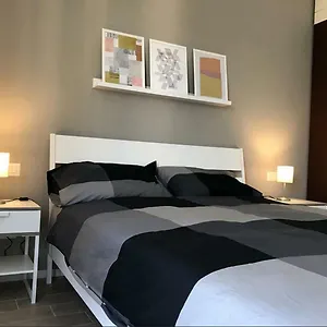 Giuly's House Cozy & Comfy In ....real !!! Apartment