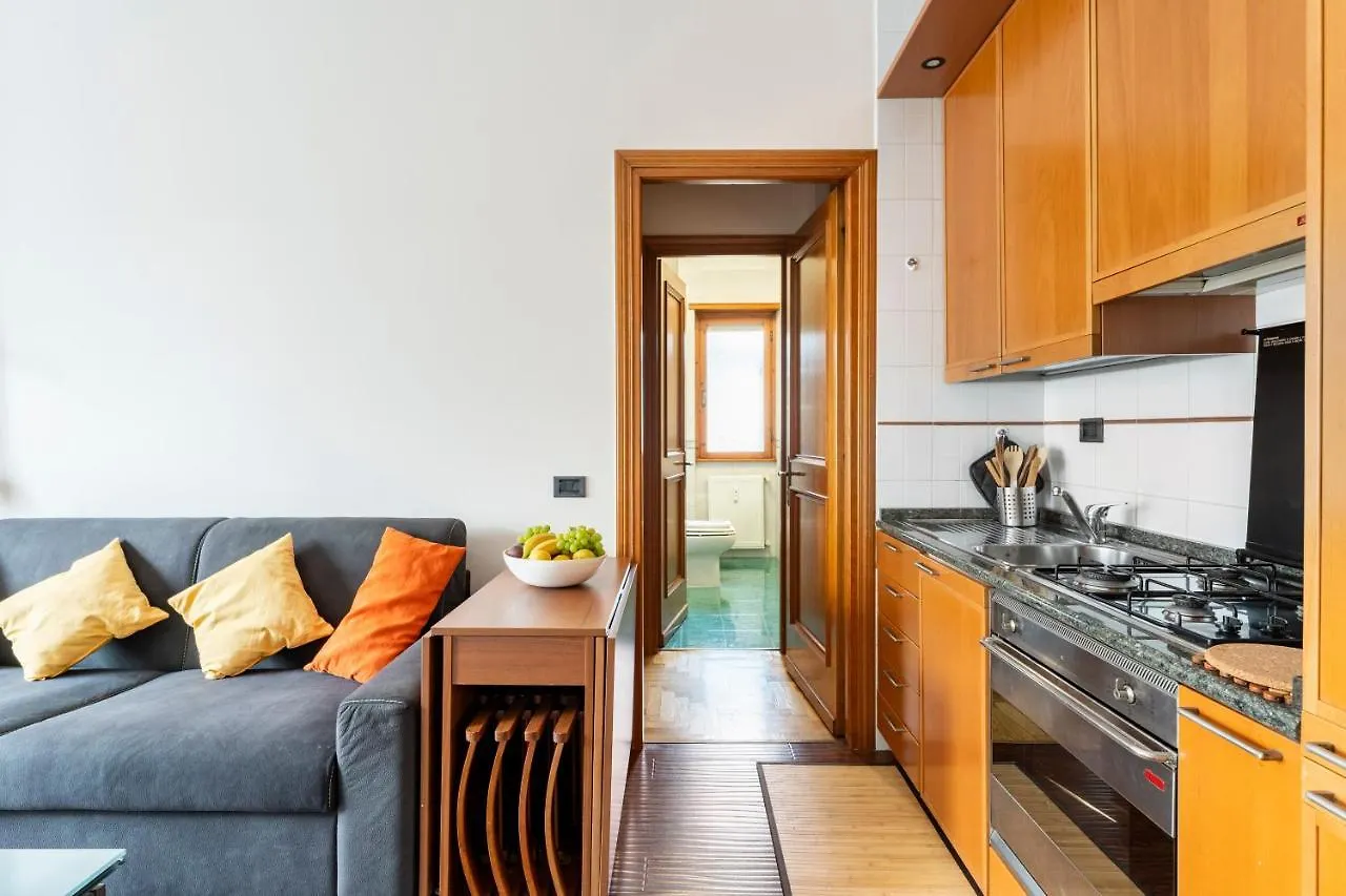 Eashome Eur Mostacciano Bilocale Adiacente Ifo Rome Apartment
