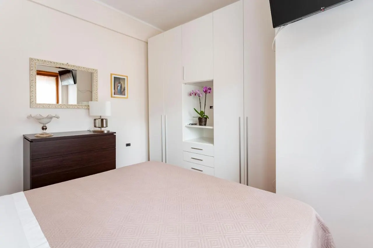 Eashome Eur Mostacciano Bilocale Adiacente Ifo Rzym Apartament